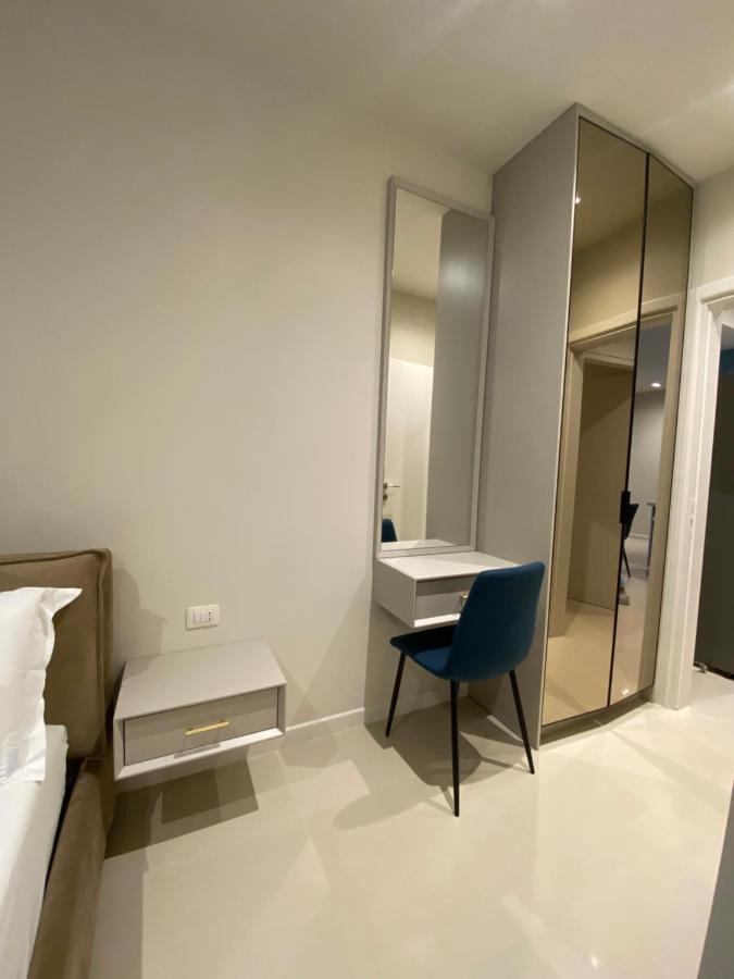 Comfort Apartament, Near The Beach Durres Bagian luar foto